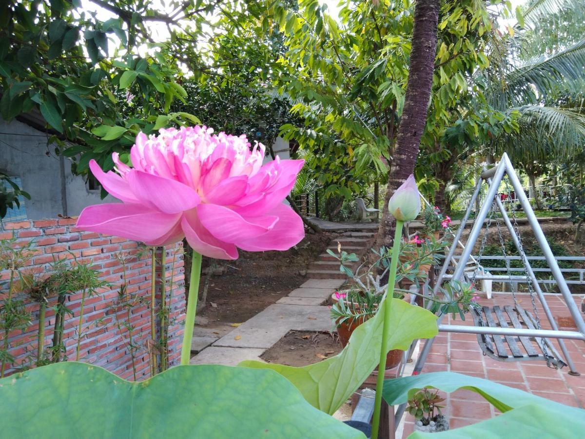 Quoc Phuong Riverside Homestay ベンチェ エクステリア 写真