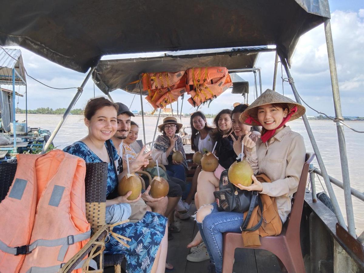 Quoc Phuong Riverside Homestay ベンチェ エクステリア 写真
