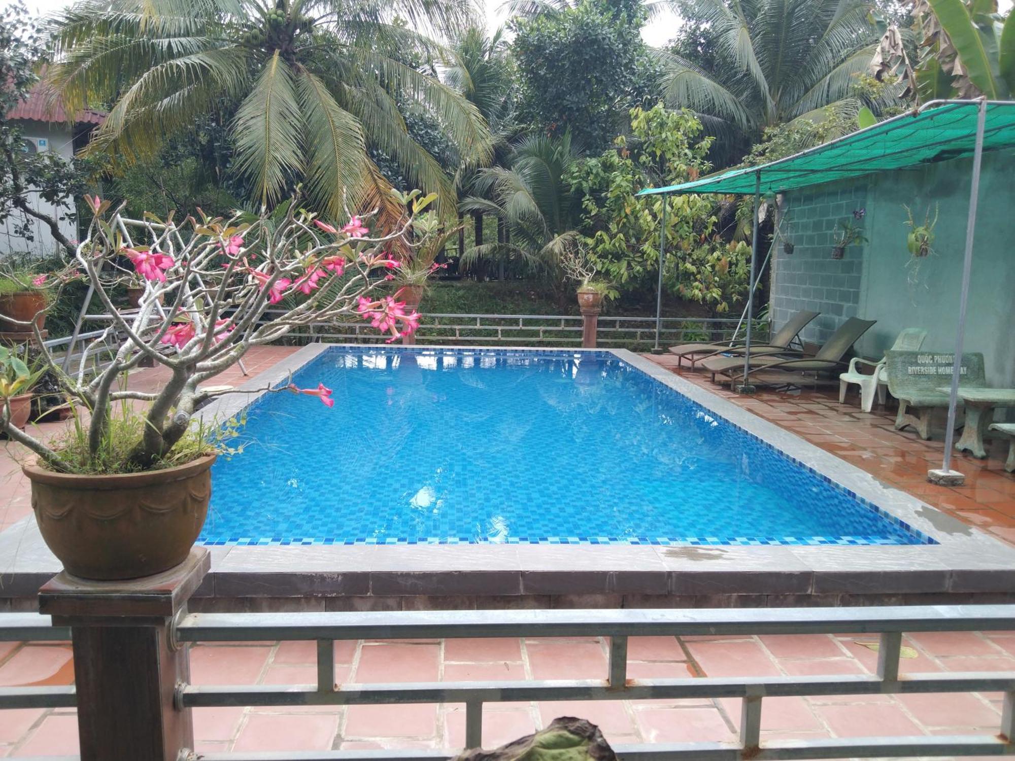 Quoc Phuong Riverside Homestay ベンチェ エクステリア 写真