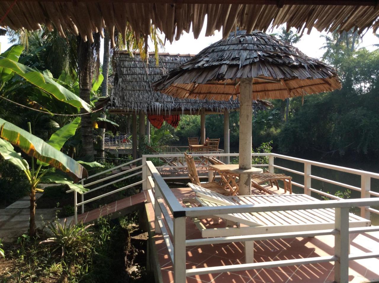 Quoc Phuong Riverside Homestay ベンチェ エクステリア 写真