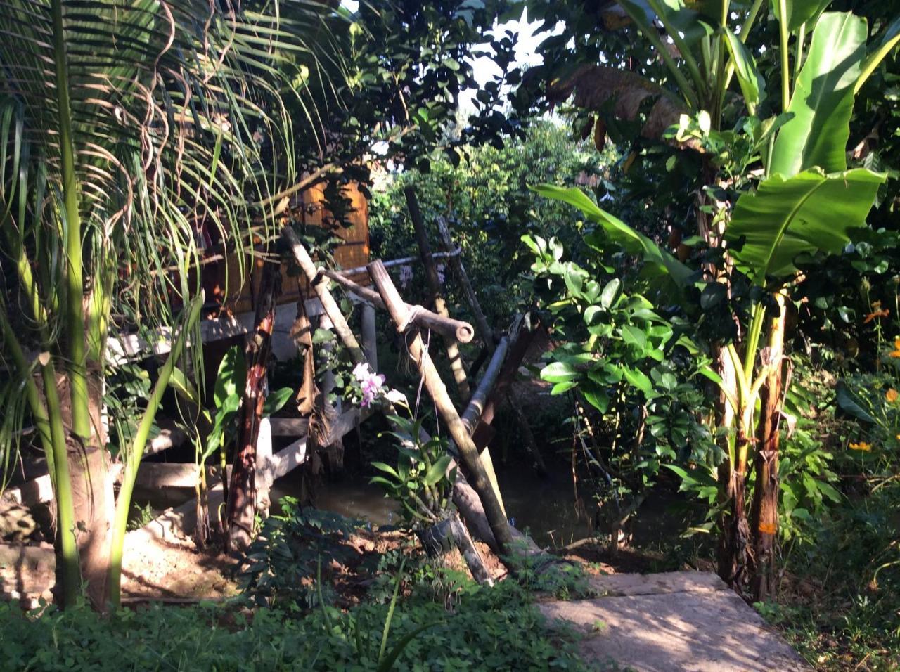 Quoc Phuong Riverside Homestay ベンチェ エクステリア 写真